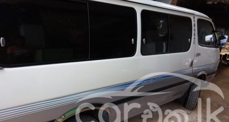 TOYOTA HIACE LH110 1992