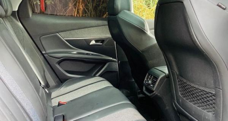 PEUGEOT 3008 2017
