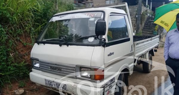 MAZDA BONGO 1995