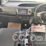 TOYOTA VITZ 2015