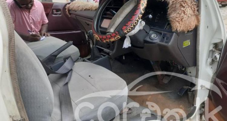 TOYOTA HIACE LH119 1991