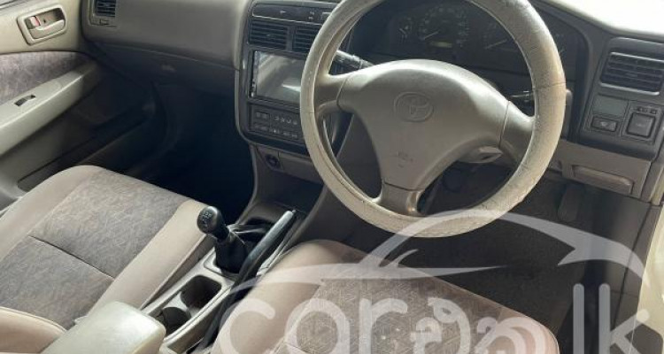 TOYOTA CARINA 1999