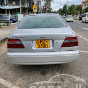 NISSAN BLUEBIRD 2000