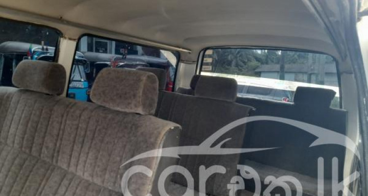 TOYOTA HIACE 1983