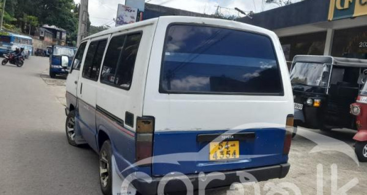 TOYOTA HIACE 1983