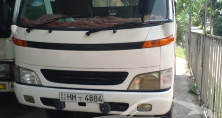 TOYOTA DYNA 1999