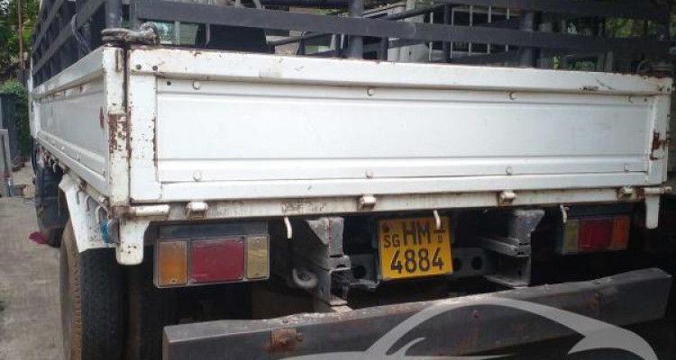 TOYOTA DYNA 1999