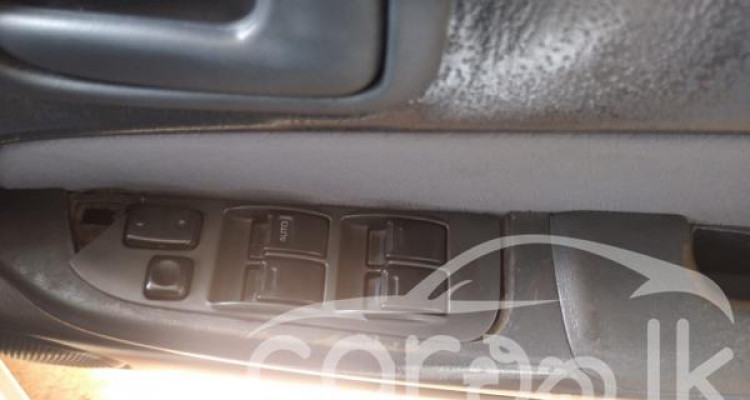 TOYOTA COROLLA EE111 1996