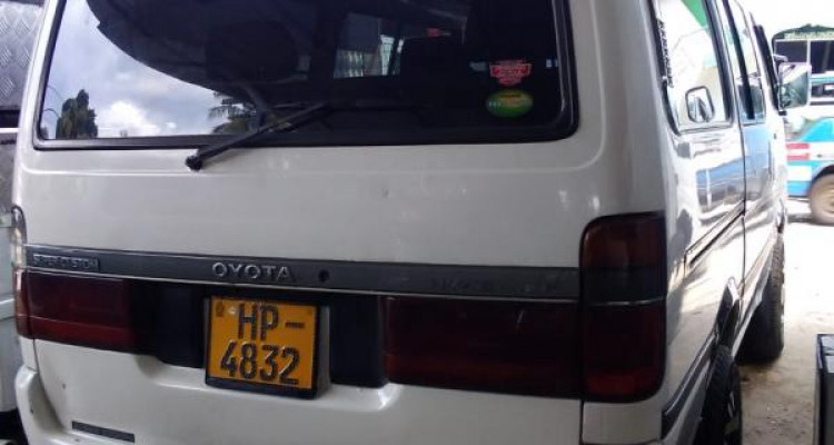 TOYOTA HIACE 1999