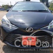 TOYOTA VITZ 2017