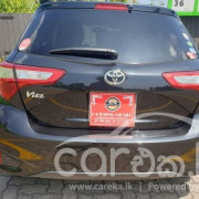 TOYOTA VITZ 2017