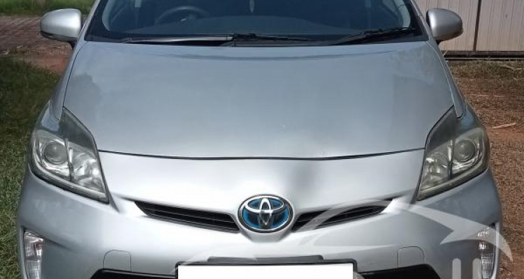 TOYOTA PRIUS 2012