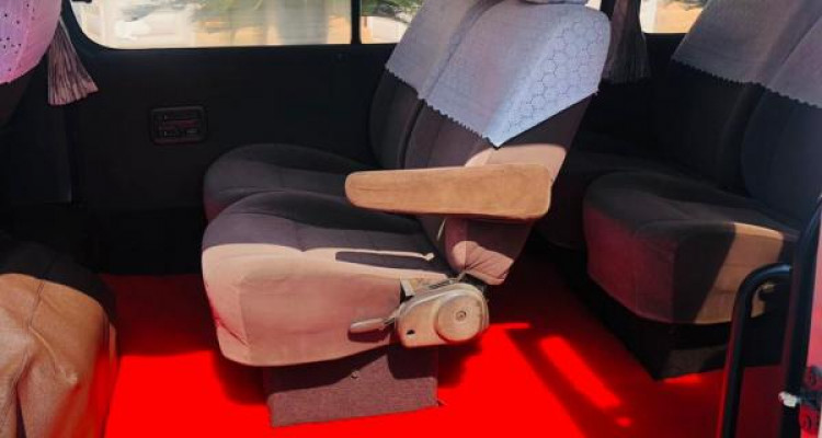 TOYOTA GRAND CABIN 2001