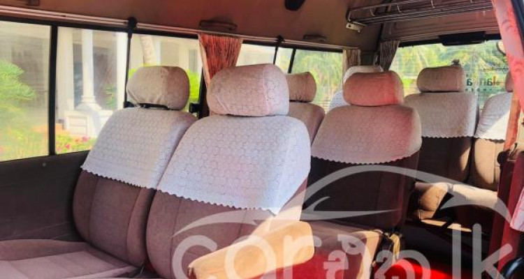 TOYOTA GRAND CABIN 2001