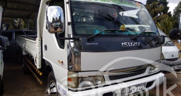 ISUZU NKR 2003