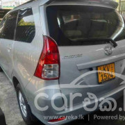 TOYOTA AVANZA 2012