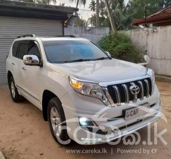 TOYOTA LAND CRUISER PRADO 2015