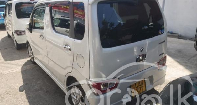 SUZUKI WAGON R FZ 2017