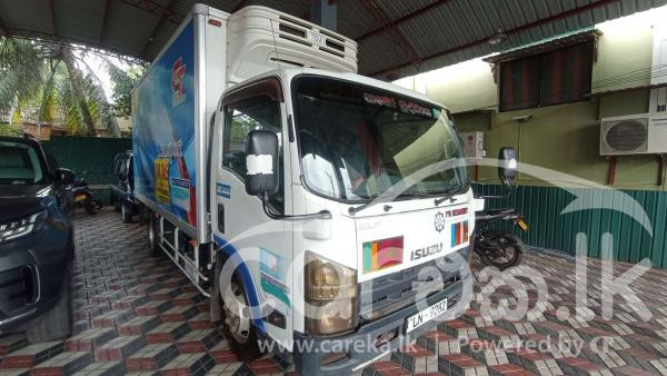 ISUZU ELF FREEZER 2011