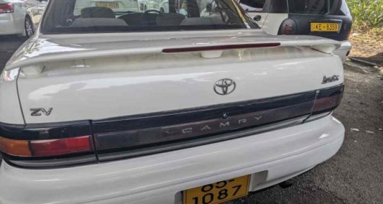 TOYOTA CAMRY 1991