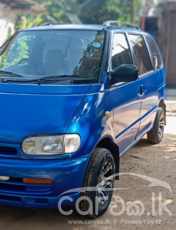 NISSAN SERENA 1992