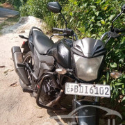 HONDA CB TRIGGER 2016