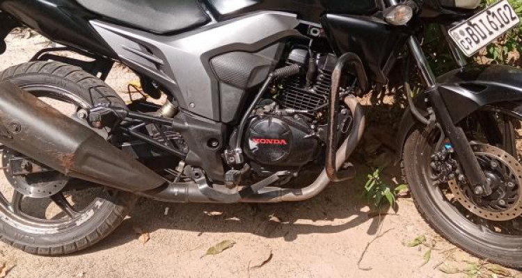 HONDA CB TRIGGER 2016