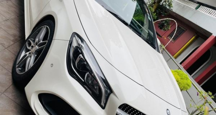 MERCEDES BENZ CLA180 2017