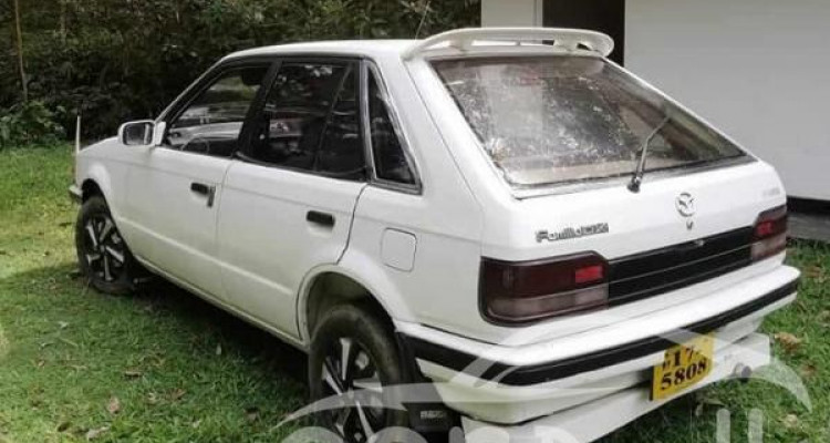 MAZDA FAMILIA 1987