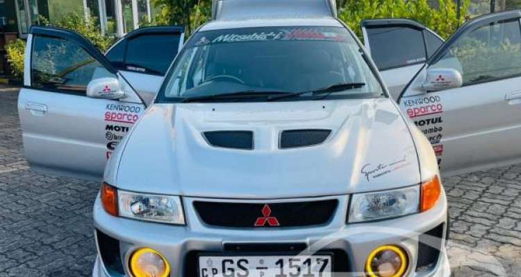 MITSUBISHI LANCER CK1 1999