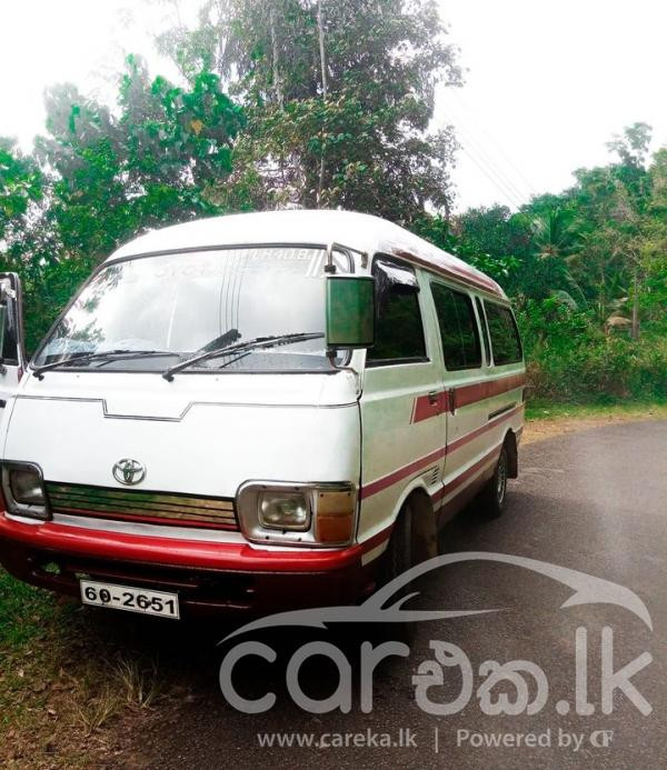 TOYOTA HIACE LH40 1986