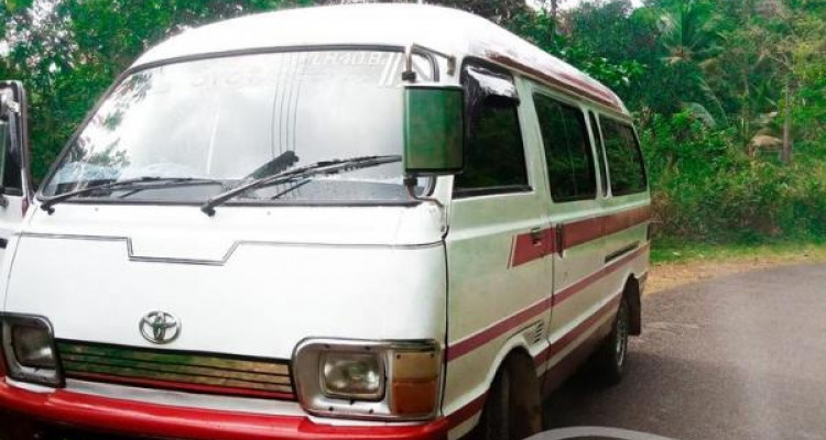 TOYOTA HIACE LH40 1986
