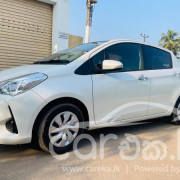 TOYOTA VITZ 2018