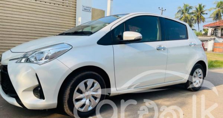 TOYOTA VITZ 2018