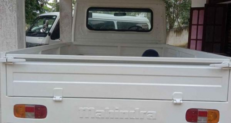 MAHINDRA BOLERO 2010