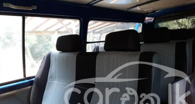 TOYOTA HIACE 1995