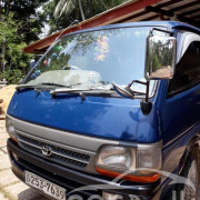 TOYOTA HIACE 1995