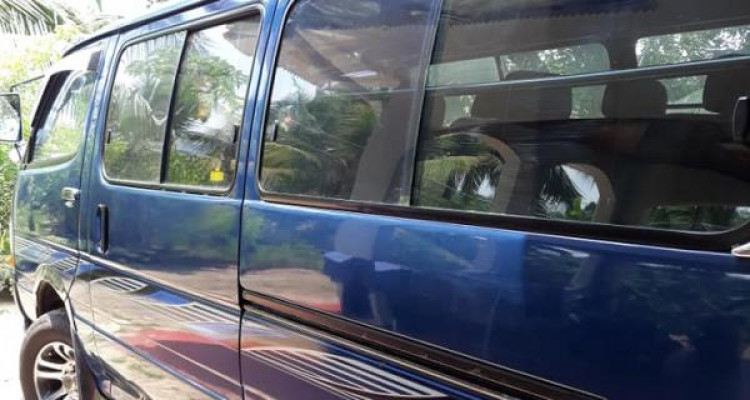 TOYOTA HIACE 1995