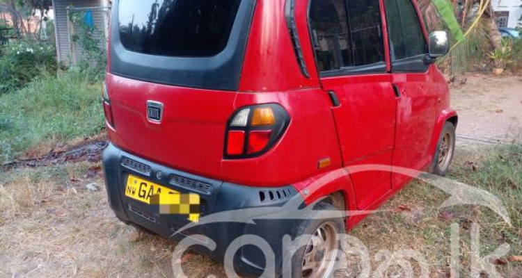BAJAJ QUTE 2018
