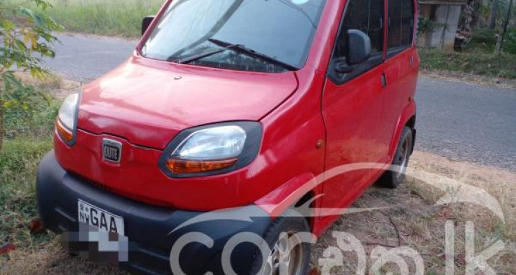 BAJAJ QUTE 2018
