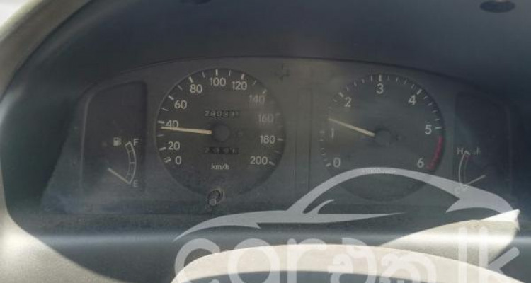 TOYOTA COROLLA 2001