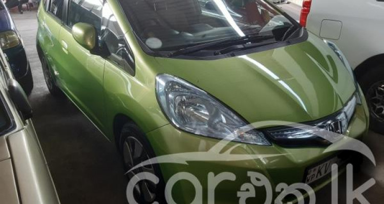 HONDA FIT GP1 2011