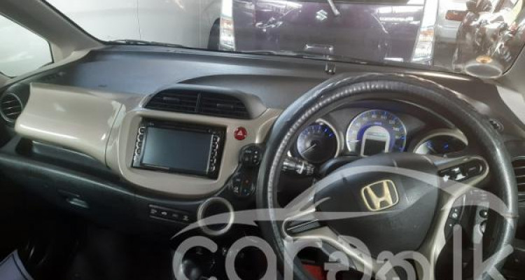 HONDA FIT GP1 2011