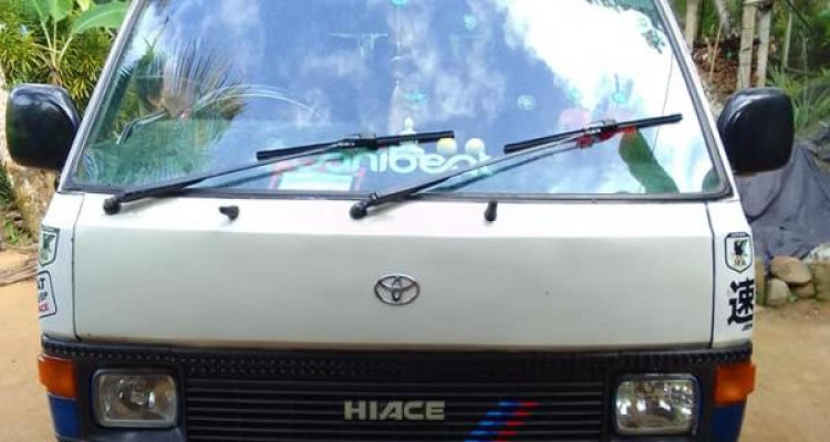 TOYOTA HIACE LH60 1983