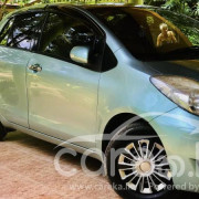 TOYOTA VITZ 2008