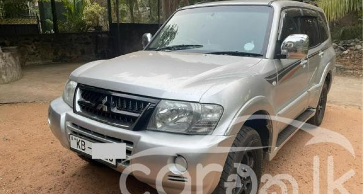 MITSUBISHI MONTERO  2003