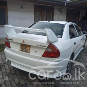 MITSUBISHI LANCER 2000