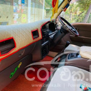 NISSAN CARAVAN 1994
