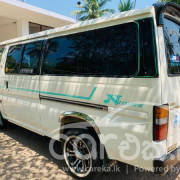NISSAN CARAVAN 1994
