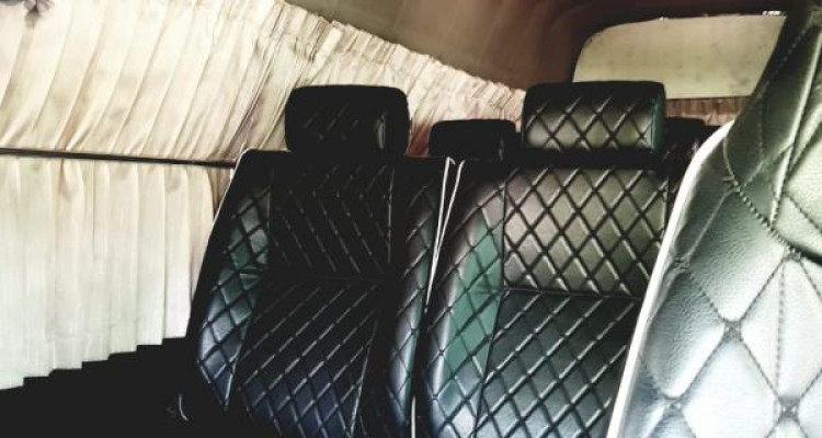 TOYOTA HIACE LH123 1992